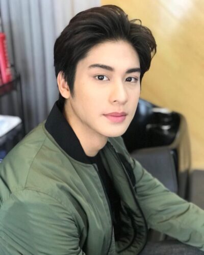 ဘွဲ့တွေ အသီးသီး ရရှိသွားကြပြီ ဖြစ်တဲ့ ထိုင်း တက်သစ်စ လူငယ ...